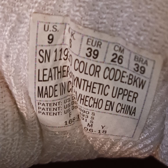 Sketchers 9 - Picture 5 of 7